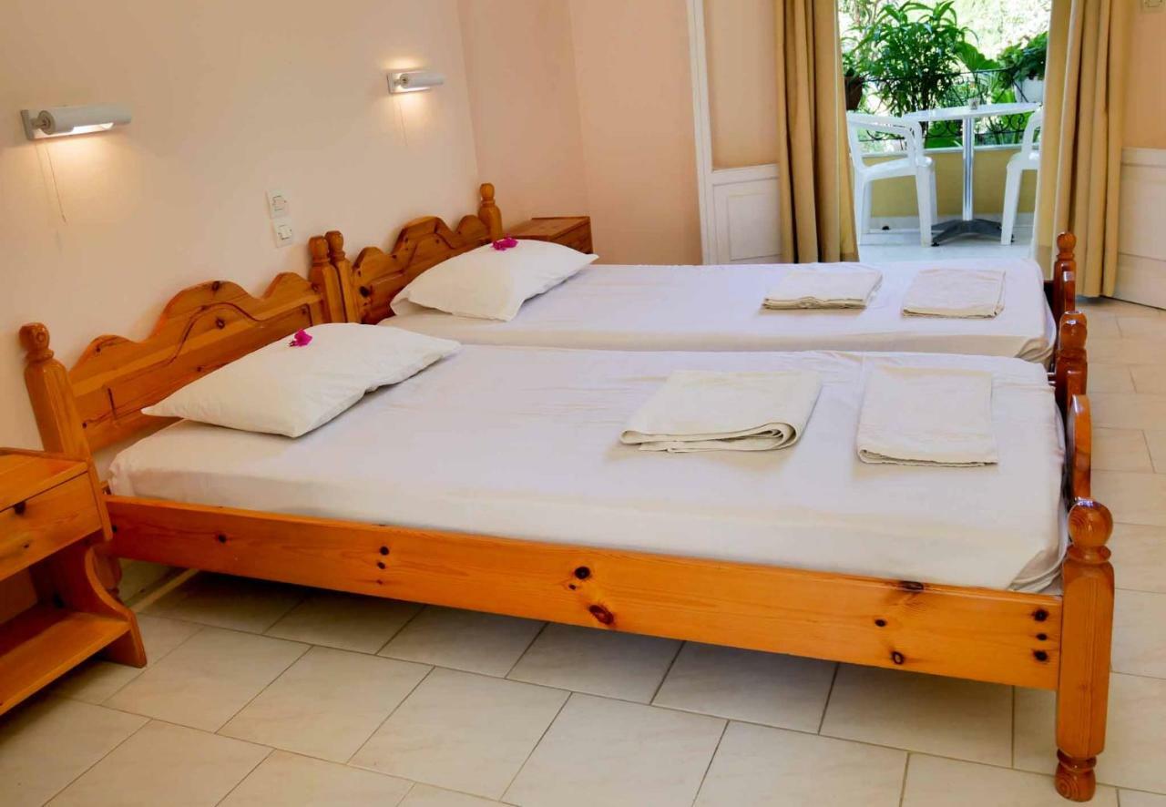 Yiannis Apartments Agios Georgios Pagoi Corfu Agios Georgios Pagon Dış mekan fotoğraf
